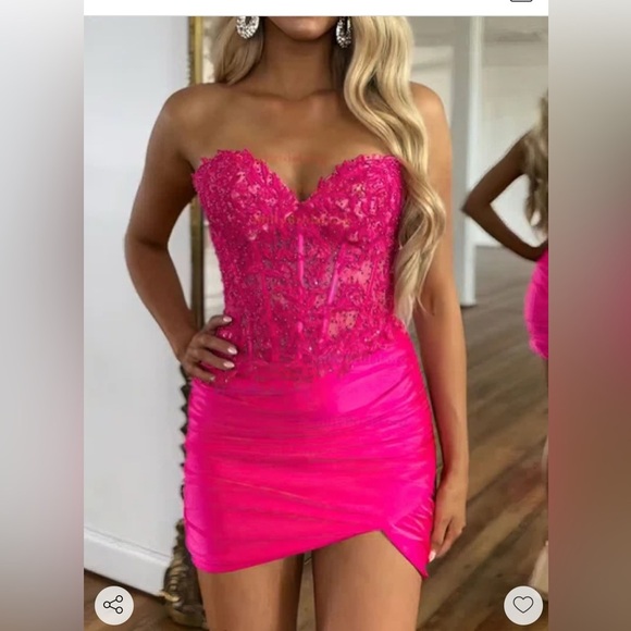 milly bridal Dresses & Skirts - Elegant Strapless Pink Lace Dress